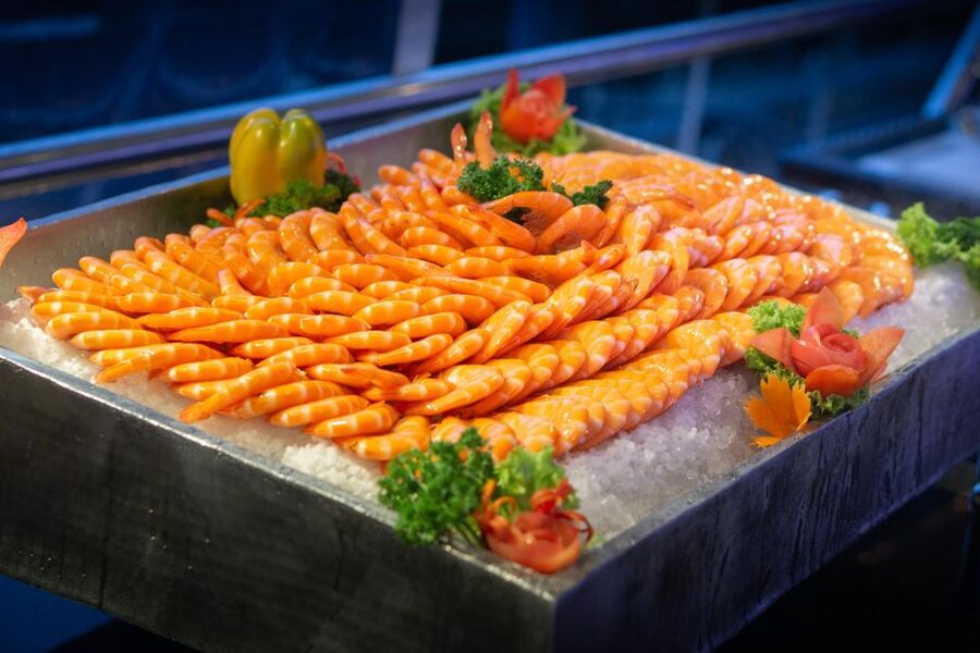 Bangkok: Chao Phraya Princess Dinner Cruise Ticket - What dinner is really like aboard the boat