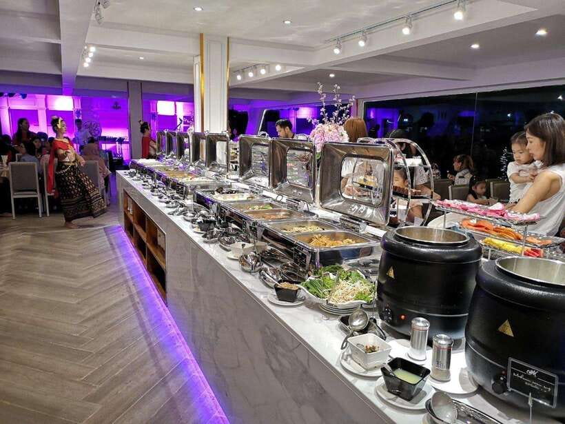 Bangkok: Chao Phraya River Meridian Cruise with Buffet - Starting at ICONSIAM and finding your table