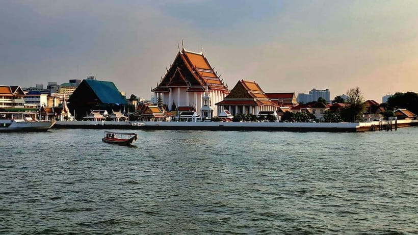 Bangkok : Chaophraya Booze Cruise – Drinks Onboard - What you will not get