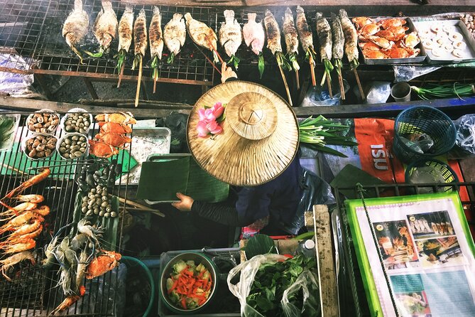 Bangkok: Chinatown By Night Walking Tour - Why Chinatown works so well at night