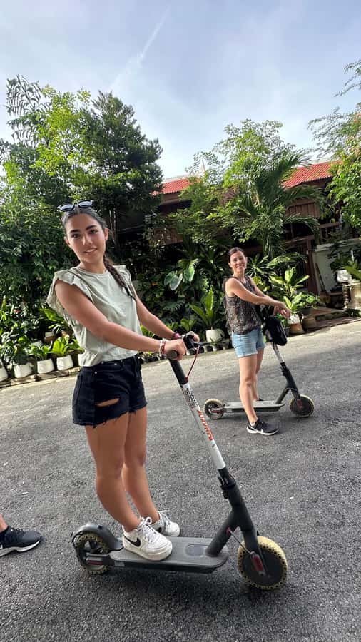 Bangkok: City Highlights Electric Scooter Tour - Key points to know before you ride