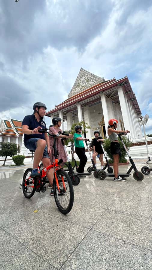 Bangkok: City Highlights Electric Scooter Tour - Why an electric scooter works well in Bangkok’s Old City