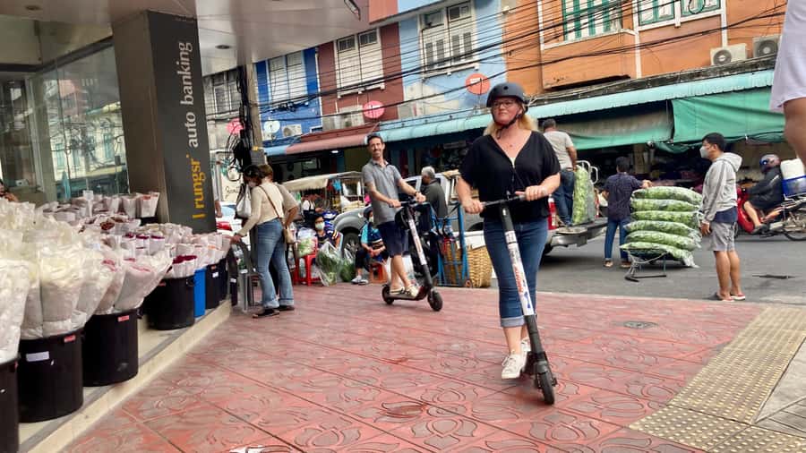 Bangkok: City Highlights Electric Scooter Tour - Starting at Bangkok Fun Ride