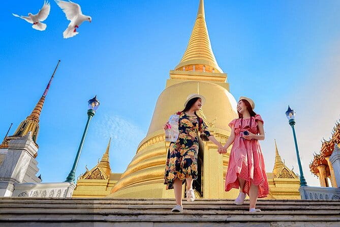 Bangkok Classic 3-Temples With Buffet Lunch Day Tour - Wat Arun and its porcelain towers