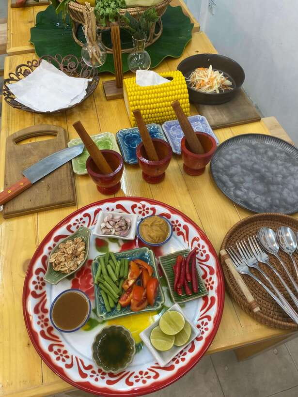 Bangkok Cooking Class : Traditional Thai dishes&Market Trip - Key points at a glance