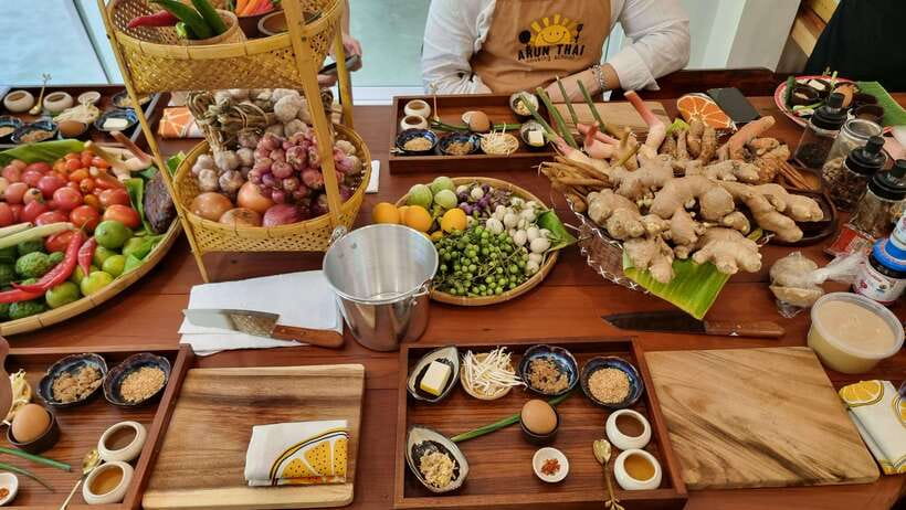 Bangkok: Cooking Class + Tuk Tuk Ride + Market Tour - What the $42 price delivers