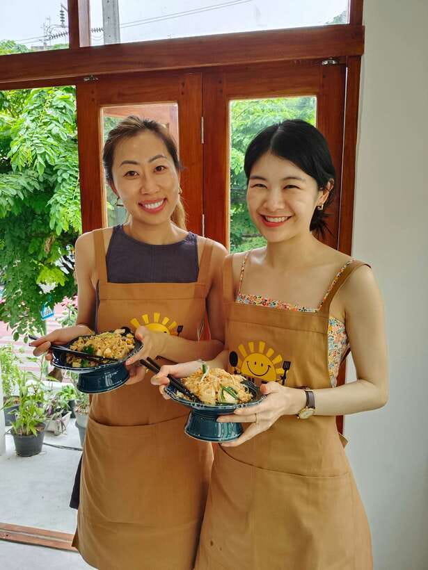 Bangkok: Cooking Class + Tuk Tuk Ride + Market Tour - Tom Yum prawns, the bright first lesson