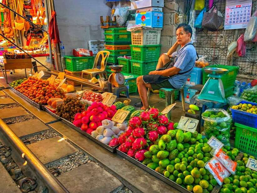 Bangkok: Damnoen Saduak and Mae Klong Train Markets - Is $22 a good price?