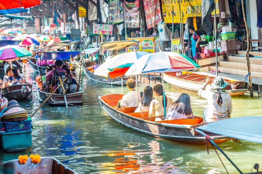 Bangkok: Damnoen Saduak, Train Market & Mahanakhon Day Trip - What the guide adds to a busy day