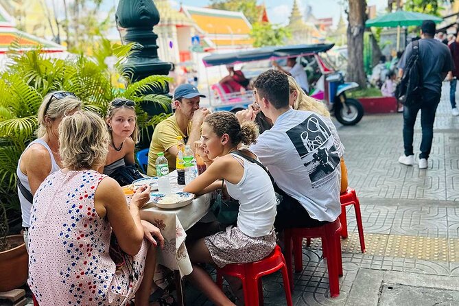 Bangkok Day Tour: Food, Temple & Tuk-Tuk - Bangkok by tuk-tuk in a single morning