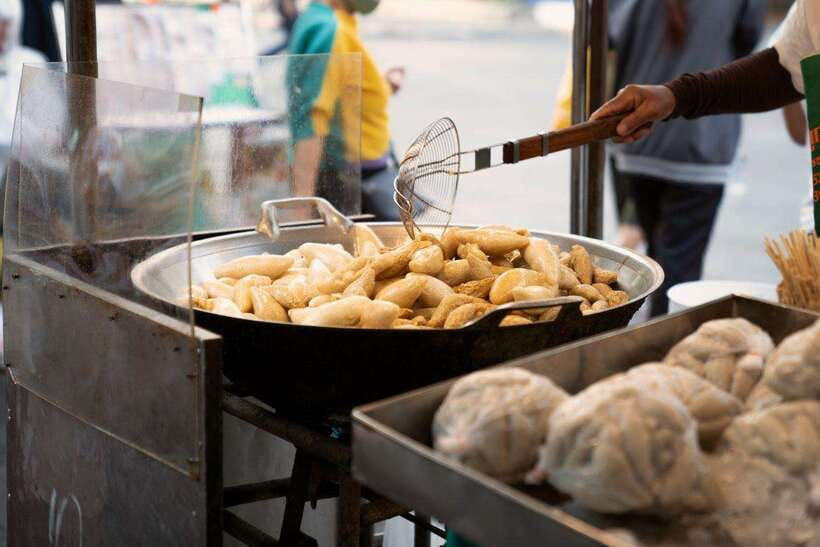 Bangkok Electric Tuk Tuk: Street Food & Markets - Key points to know before booking