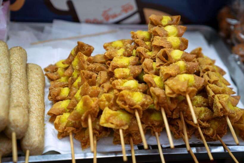 Bangkok Electric Tuk Tuk: Street Food & Markets - Riding an electric tuk-tuk through Thonburi