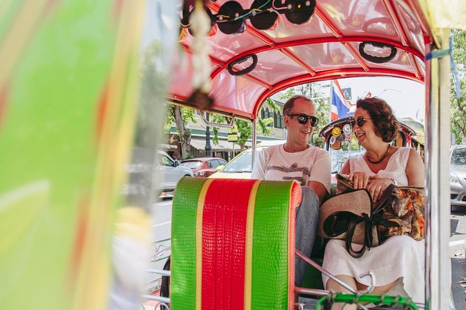 Bangkok Electric Tuk Tuk: Thonburi, Wang Lang & Food Tour - Thonburi Train Station and Bangkok’s Railway Past