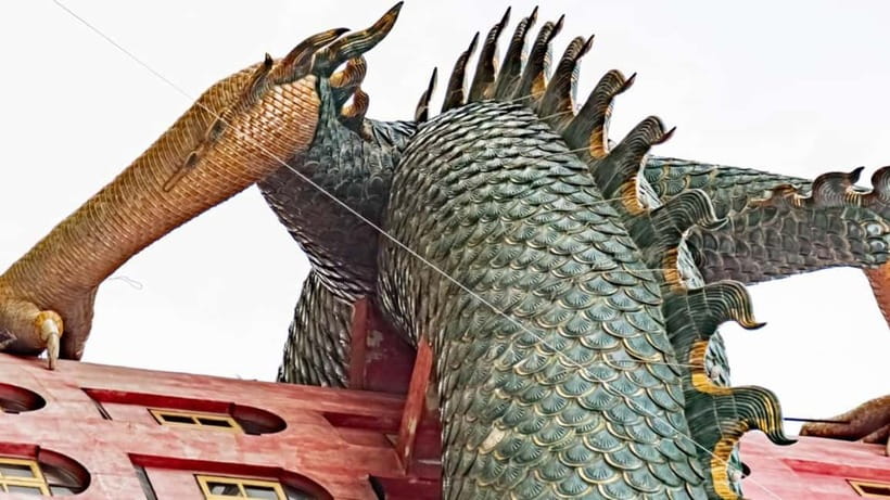 Bangkok: Famous Markets and Dragon Temple Guided Day Tour - Who should book this day tour?