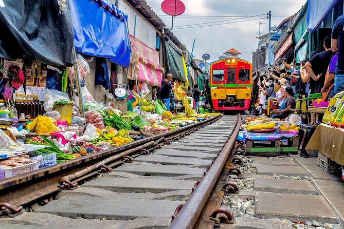 Bangkok: Floating Market and Train Market Experience - Key points to know before you go