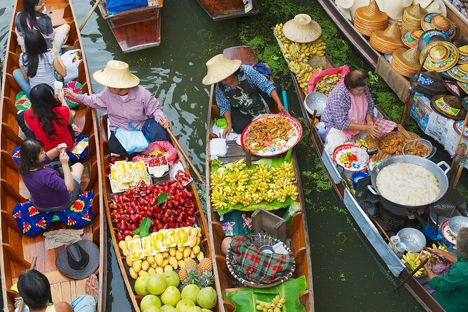 Bangkok: Floating Market and Train Tour with Guide in Spanish and English - The 1.5-hour road trip from Bangkok