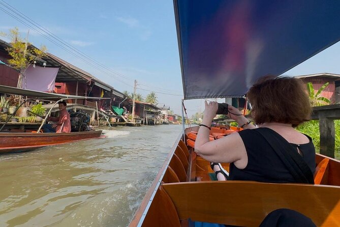 Bangkok: Floating Market & Train Market with Train/Boat ride - Guides make the difference