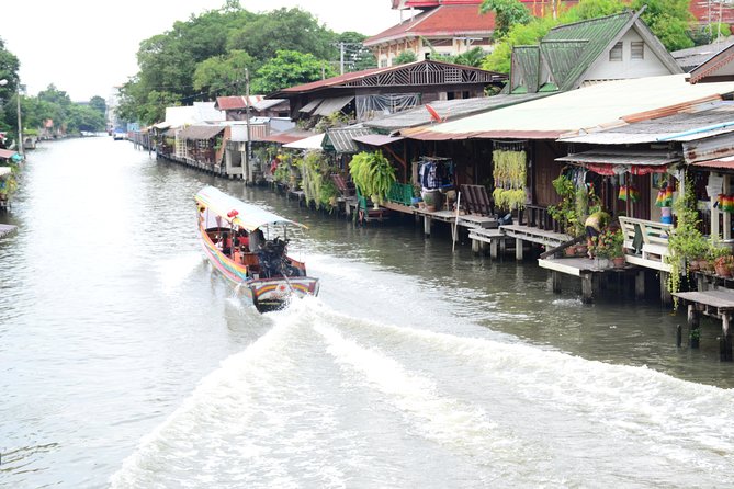 Bangkok Floating Markets and Boat Tour - Paddling through canals and seeing ordinary homes