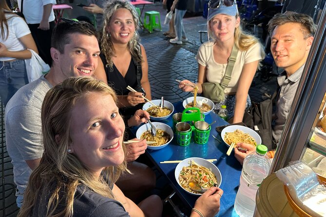 Bangkok Food Tour By Night - Why Bangkok Chinatown works so well at night