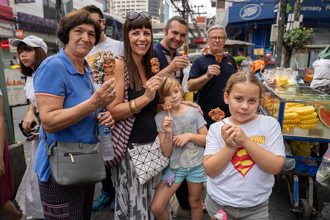 Bangkok Food Tour of Bang Rak with Local Guide - Curry puffs, fruit, and the wet market