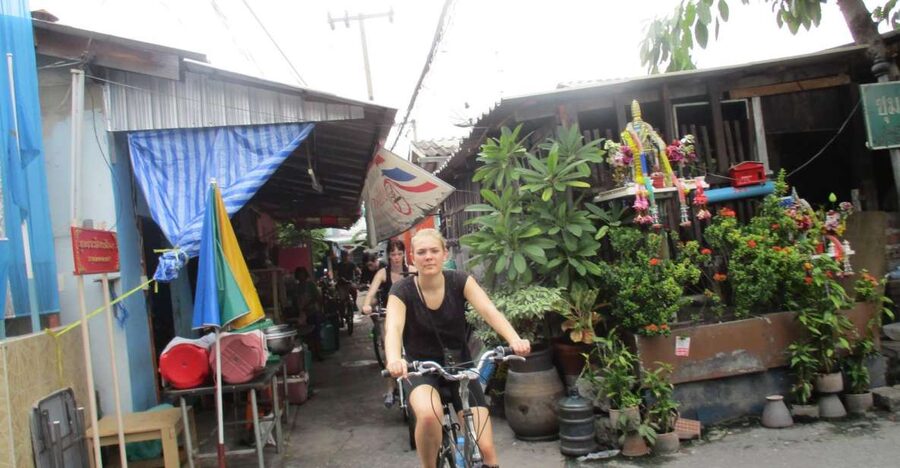 Bangkok Full-Day Bike Tour with Boat Transfer and Lunch - From Sukhumvit to Bangkok’s back streets