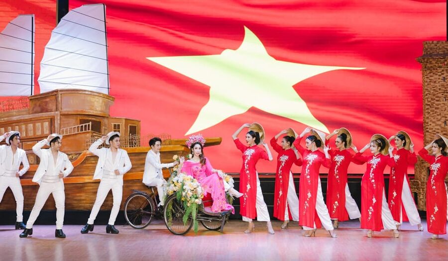 Bangkok: Golden Dome Cabaret Show Entry Ticket - Cancellation and booking flexibility