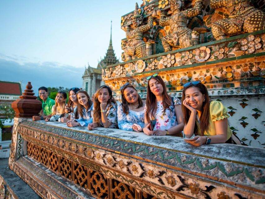 Bangkok: Grand Palace and Wat Arun Guided Walking Tour - Inside the Grand Palace and Wat Phra Kaew