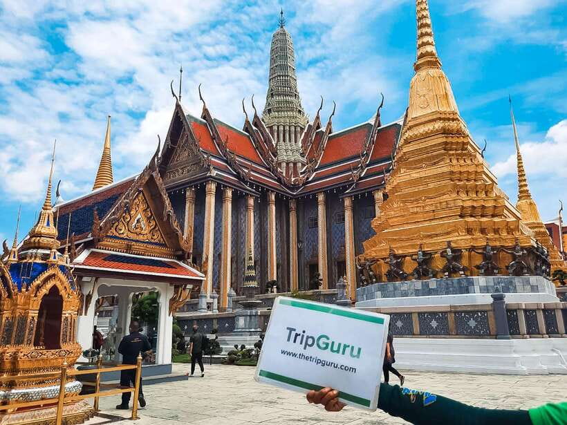 Bangkok: Grand Palace and Wat Phra Kaew Guided Walking Tour - Guides who make the biggest difference
