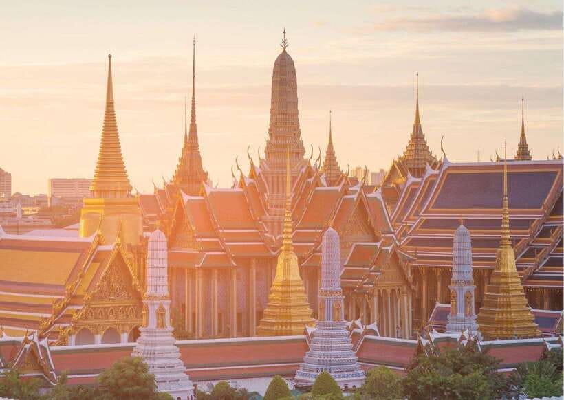 Bangkok: Grand Palace & Emerald Buddha Entry with Audioguide - A Khon performance at Sala Chalermkrung Royal Theater