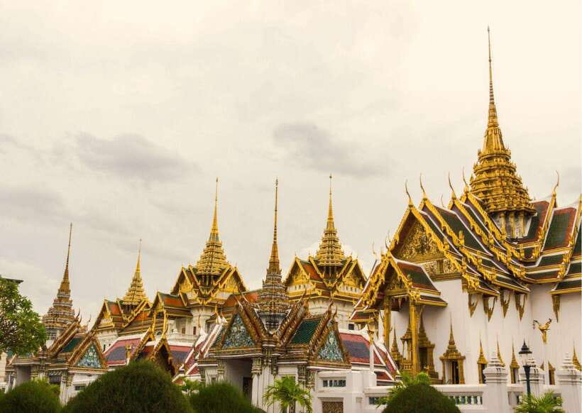 Bangkok: Grand Palace & Emerald Buddha Entry with Audioguide - What the $28 price really buys you