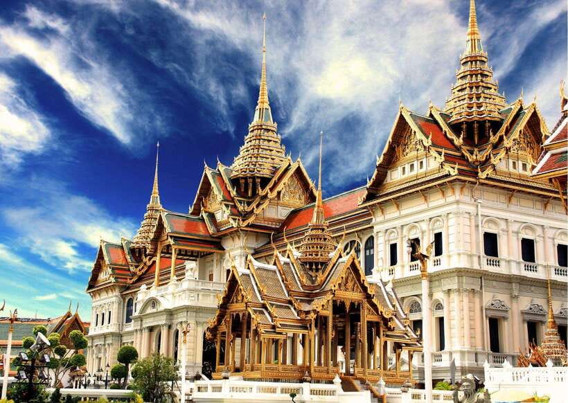 Bangkok Grand Palace & Emerald Buddha Flexible Pass w/ Audio - What the audio format means for your visit