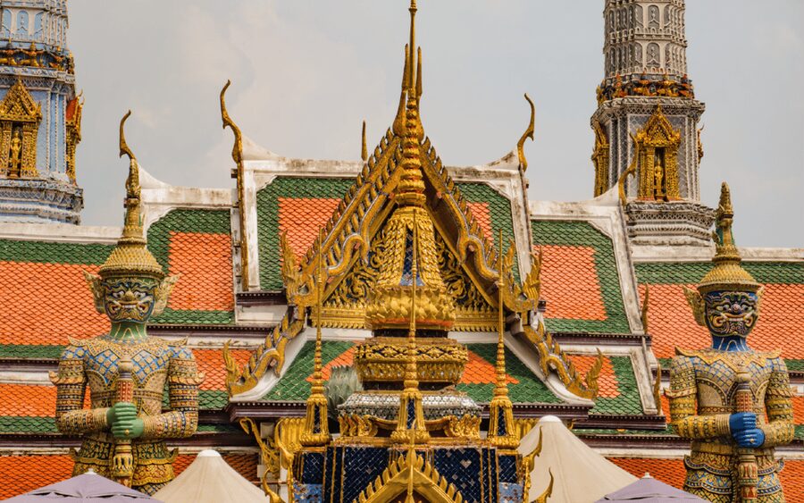 Bangkok: Grand Palace Skip-the-Line Entry Ticket - Walking through the palace complex