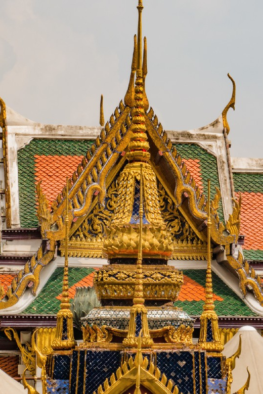 Bangkok: Grand Palace Skip-the-Line Entry Ticket - A Khon performance at Sala Chalermkrung Royal