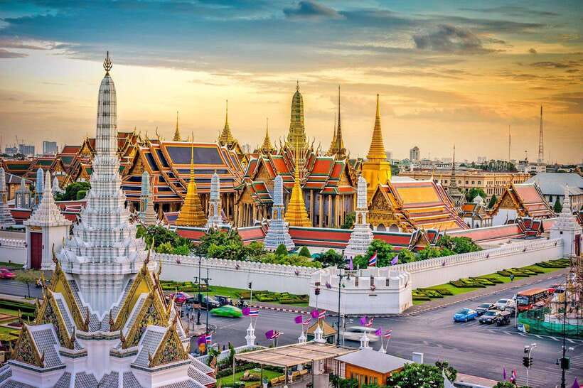 Bangkok: Grand Palace, Wat Pho, and Wat Arun Guided Tour - Why this temple route works so well