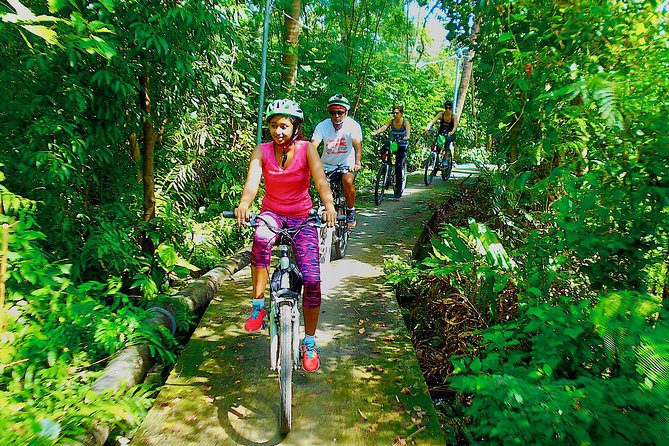 Bangkok Green Oasis 4-Hour Bike Tour with Boat Ride - A possible Bang Nam Phueng Floating Market stop