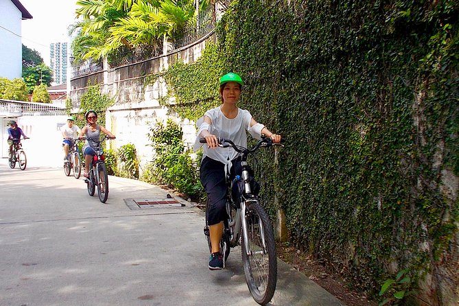 Bangkok Green Oasis 4-Hour Bike Tour with Boat Ride - Practical tips for a smoother ride