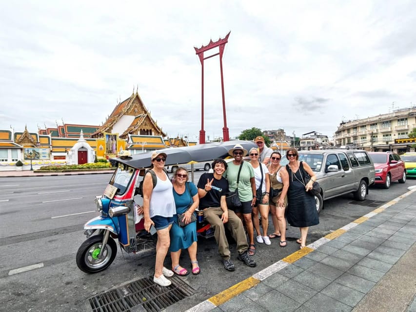 Bangkok: Guided Tour in a Typical Thai Tuk-Tuk - Chinatown: the best finish for food and atmosphere