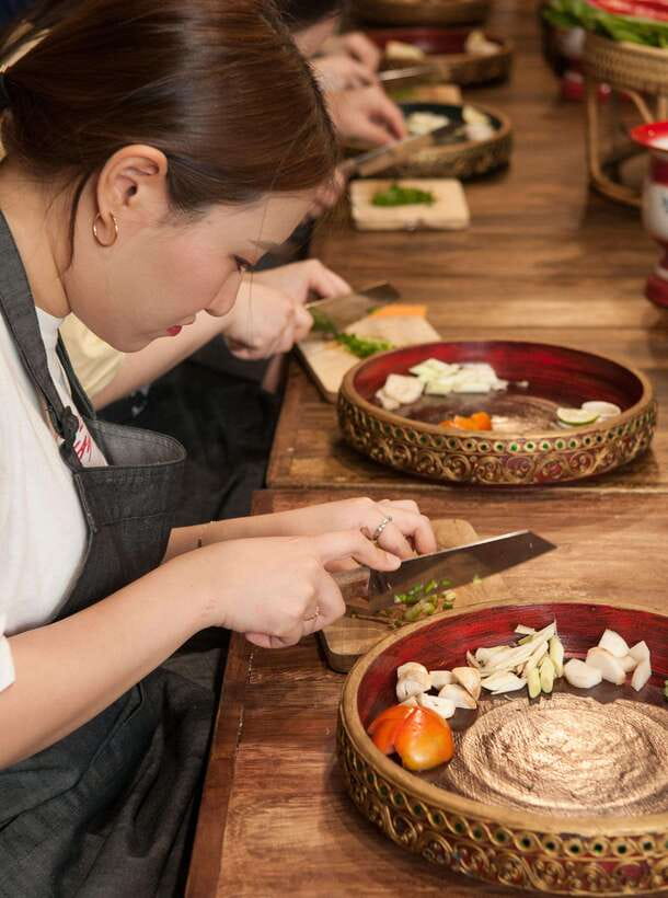 Bangkok: Hands-on Thai Cooking Class and Market Tour - Choosing between the morning, afternoon, and evening classes