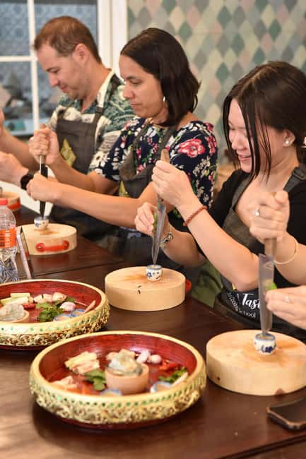 Bangkok: Hands-on Thai Cooking Class & Market Tour in Sathon - The daily menus and your choice
