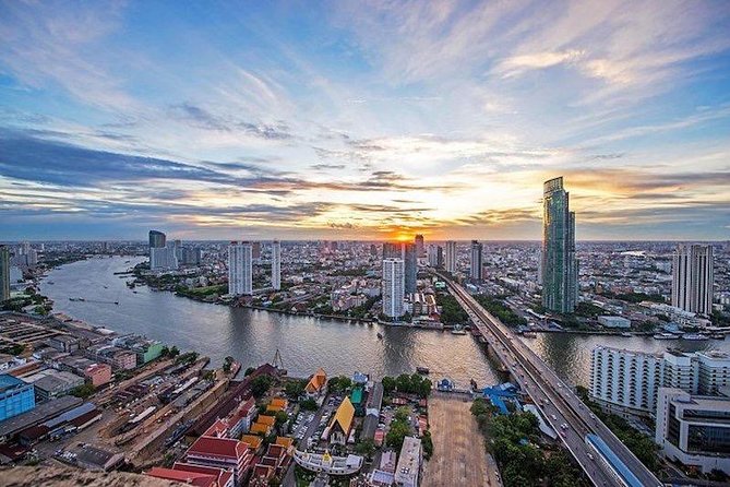 Bangkok King Power MahaNakhon SkyWalk Admission Ticket - Sunset looks beautiful, but timing matters