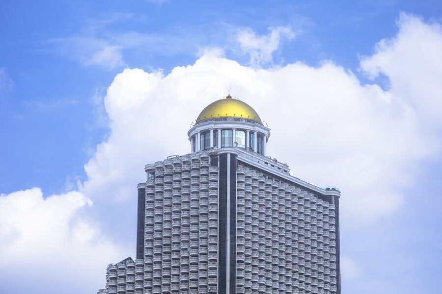 Bangkok: Lebua Rooftop Bar Reservation & Round-Trip Transfer - Key points at a glance