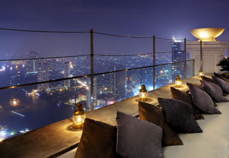 Bangkok: Lebua Rooftop Bar Reservation & Round-Trip Transfer - Views, atmosphere, and the film feeling
