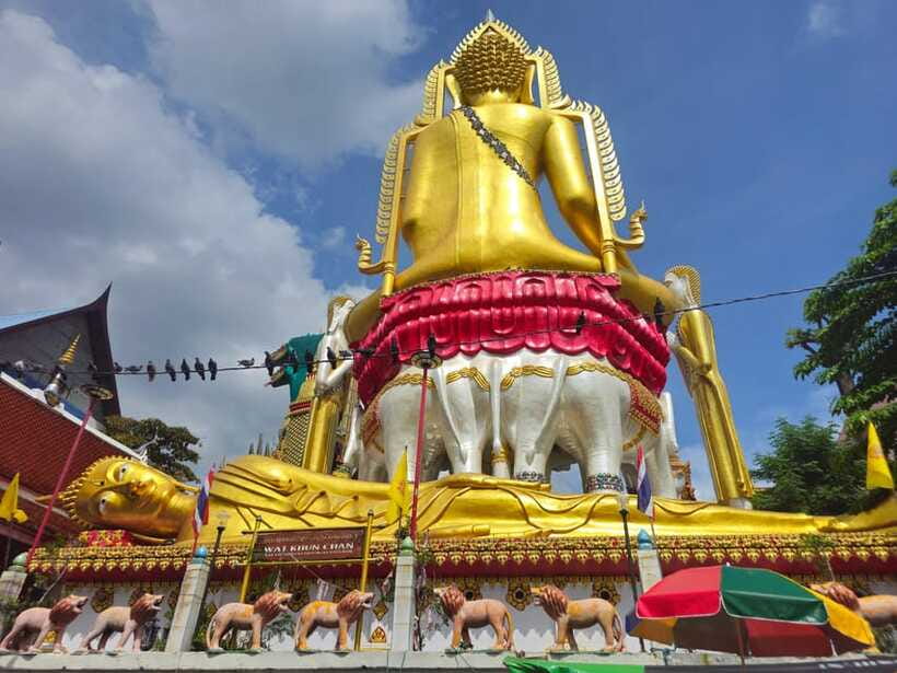 Bangkok Long Boat Canal a Big Buddha & Culture Markets Tour - Khlong Bang Luang village and the canal-side homes
