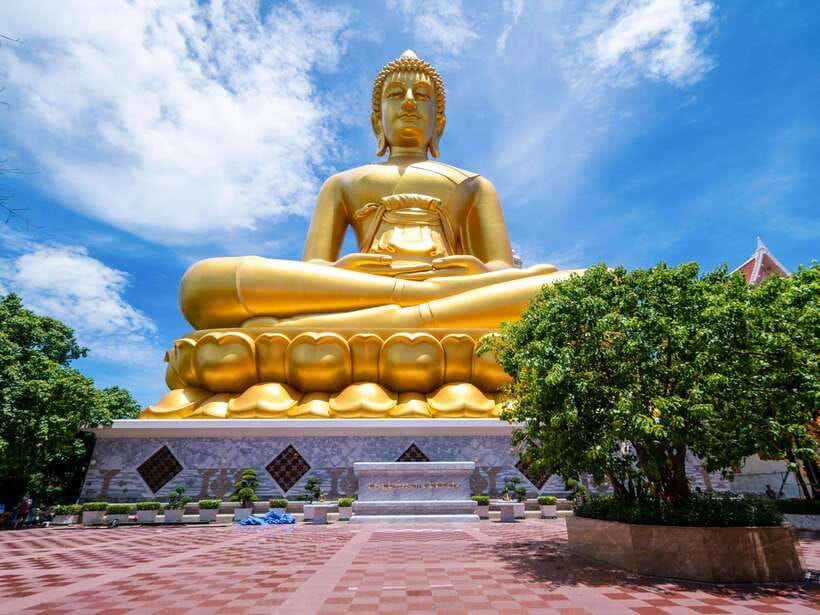 Bangkok: Longtail Boat Canal Tour to Wat Arun - Returning by water toward Wat Arun