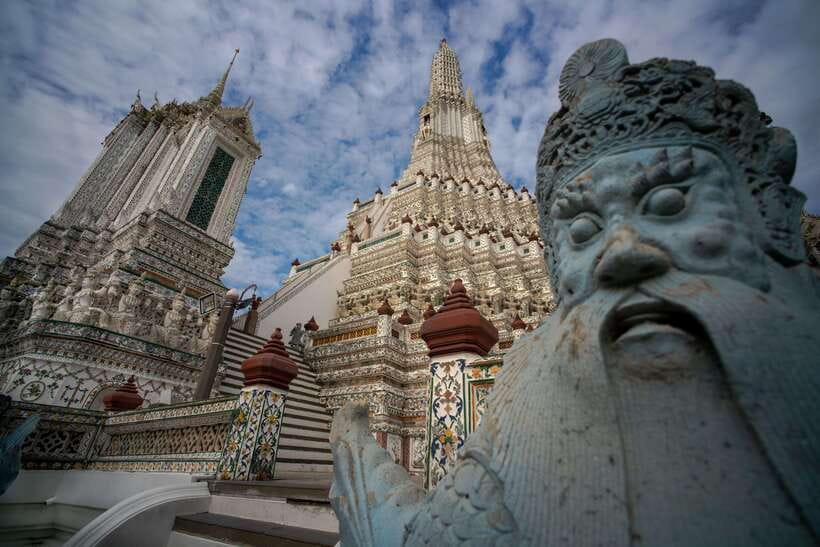 Bangkok: Longtail Boat Canal Tour to Wat Arun - Starting at Tha Tian Pier