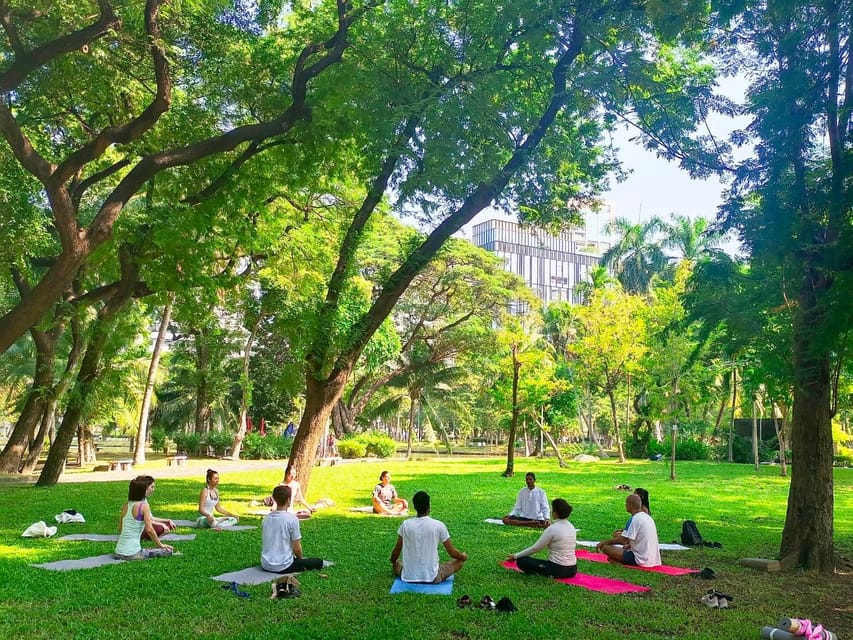Bangkok: Lumpini Park Yoga Experience - Why Lumpini Park changes the feel of a yoga class