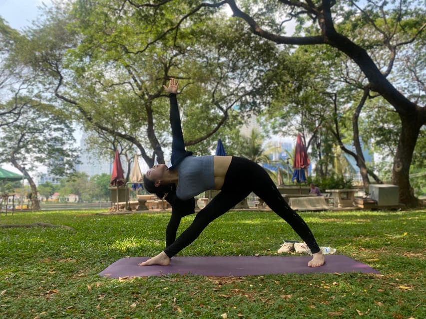 Bangkok: Lumpini Park Yoga Experience - The park setting: calm, but still part of Bangkok