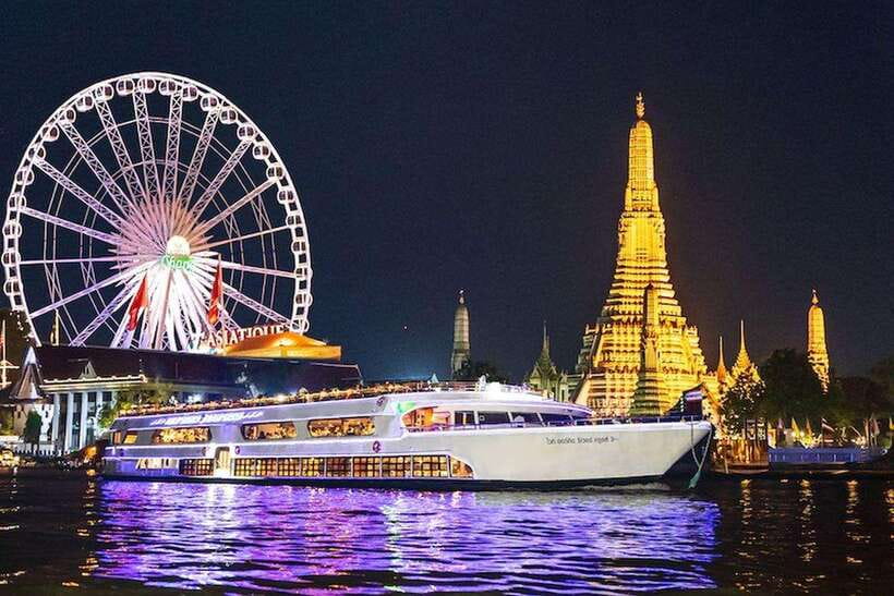 Bangkok: Luxury White Dinner Cruise Free Flow Beer and Wine - Boarding at ICONSIAM Pier 4