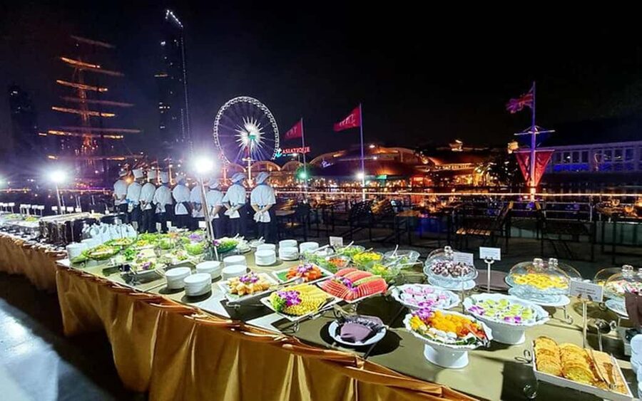 Bangkok: Luxury White Sunset or Dinner Cruise with Beer - What you’ll see along the Chao Phraya