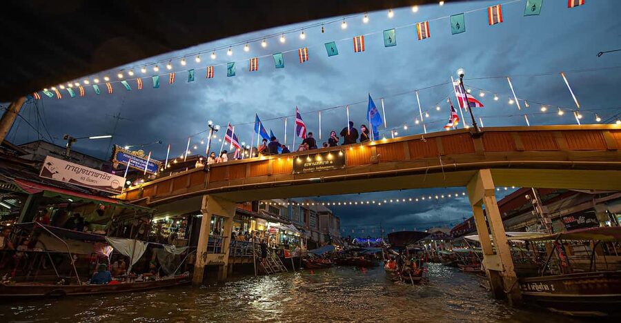 Bangkok: Maeklong Railway Market and Amphawa Floating Market - My verdict on Maeklong and Amphawa